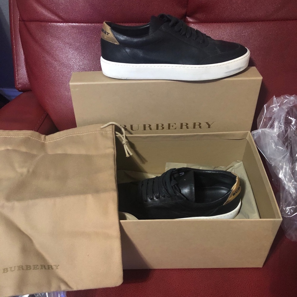 Burberry sneakers